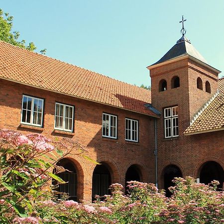 Hotel De Volksabdij Ossendrecht Exterior photo